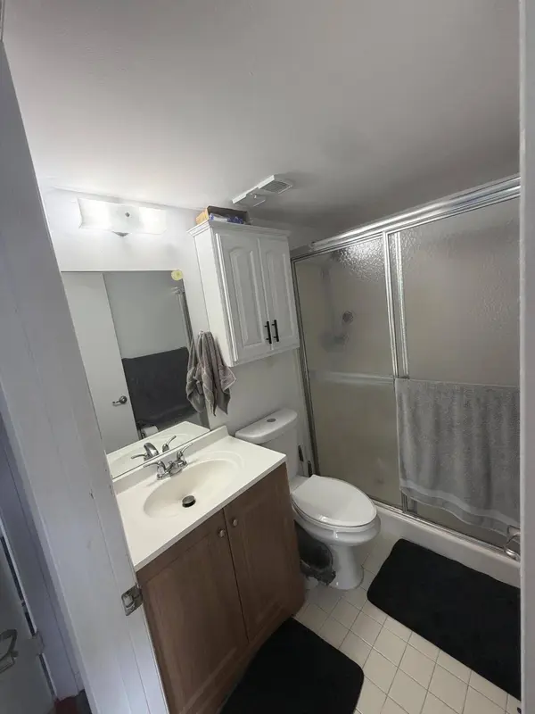 7161 Golf Colony CT #201, Lake Worth, FL 33467