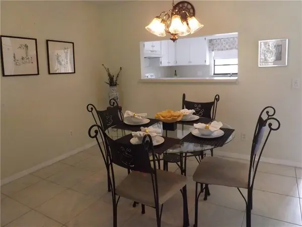 400 18th ST #F7, Vero Beach, FL 32960