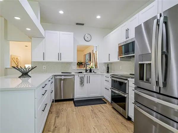 1863 Easthampton TER, Vero Beach, FL 32966
