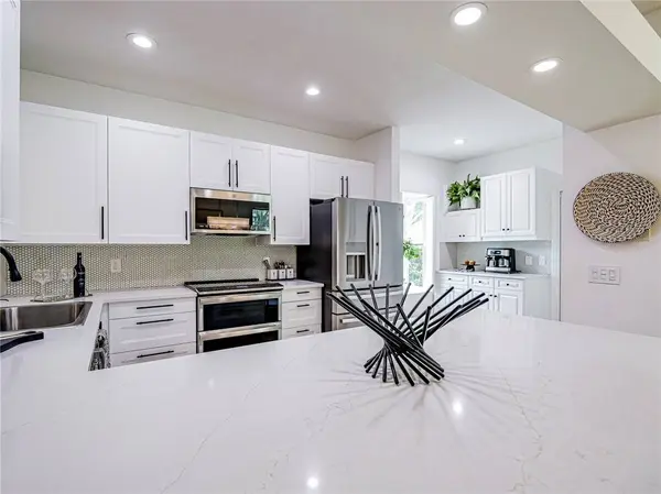 1863 Easthampton TER, Vero Beach, FL 32966