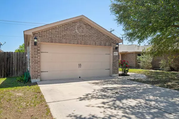 6530 Luckey Tree, San Antonio, TX 78252