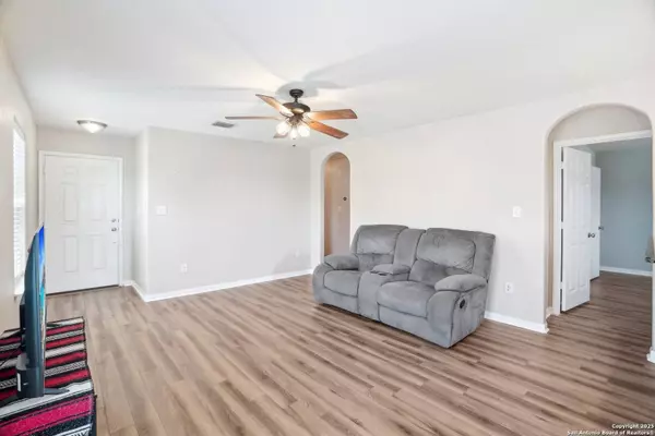 6530 Luckey Tree, San Antonio, TX 78252