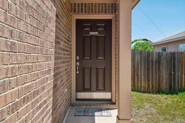 6530 Luckey Tree, San Antonio, TX 78252