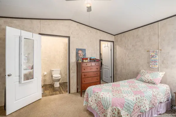 12106 Grapevine, San Antonio, TX 78245