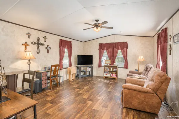 12106 Grapevine, San Antonio, TX 78245