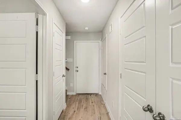 310 W Evergreen UNIT 107, San Antonio, TX 78212