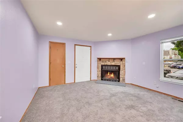 922 S Dearborn WAY #8, Aurora, CO 80012