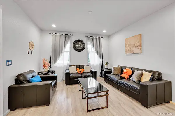 15842 E Warner DR, Denver, CO 80239