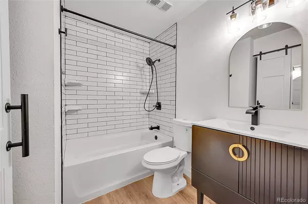 8555 Fairmount DR #C202, Denver, CO 80247