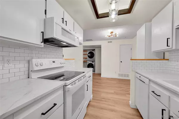 8555 Fairmount DR #C202, Denver, CO 80247