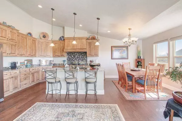 270 Fairlawn PL, Spring Creek, NV 89815