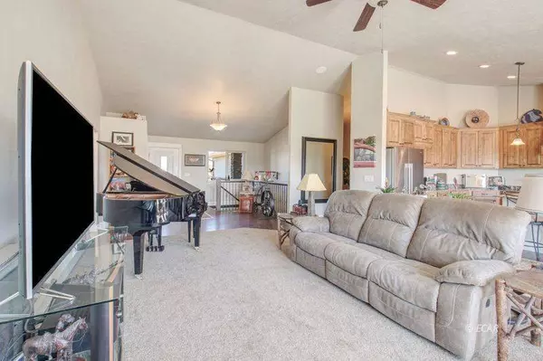 270 Fairlawn PL, Spring Creek, NV 89815