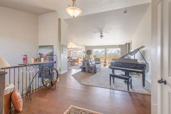 270 Fairlawn PL, Spring Creek, NV 89815