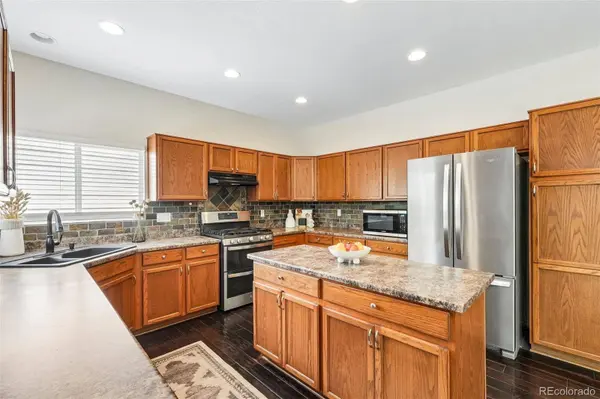 9915 E 112th WAY, Henderson, CO 80640
