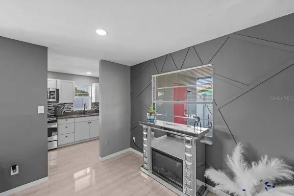 4548 CEPEDA ST, Orlando, FL 32811