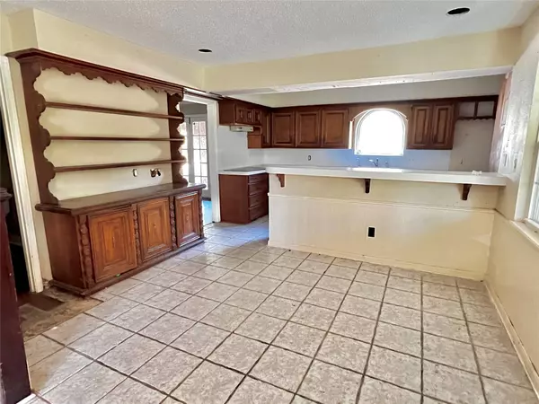 15026 Falling Creek DR, Houston, TX 77068