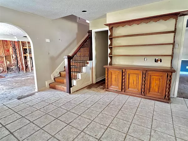 15026 Falling Creek DR, Houston, TX 77068