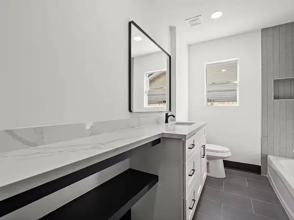 6305 Gay ST, Houston, TX 77022