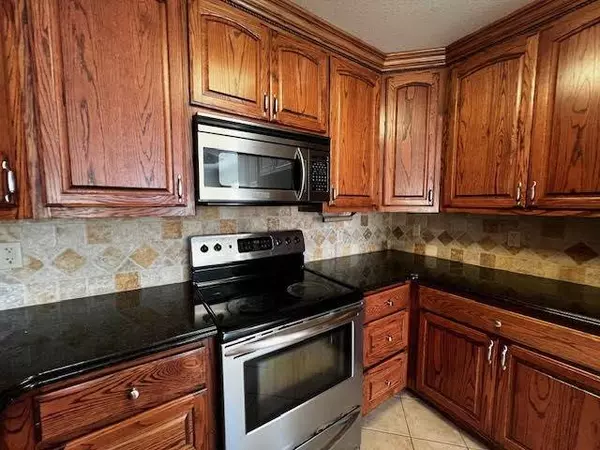 780 Sudduth DR, Bridge City, TX 77611