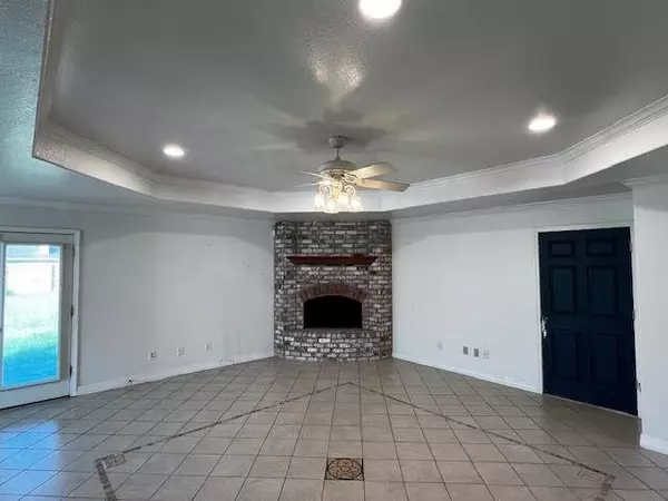 780 Sudduth DR, Bridge City, TX 77611