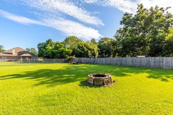 780 Sudduth DR, Bridge City, TX 77611