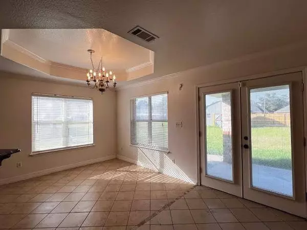 780 Sudduth DR, Bridge City, TX 77611