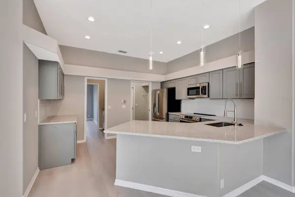 4201 74TH TER E, Sarasota, FL 34243