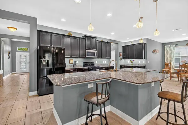 792 ROSEMARY CIR, Bradenton, FL 34212