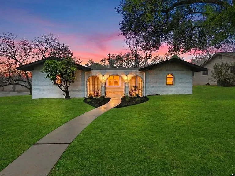 5602 Cary Grant investment property