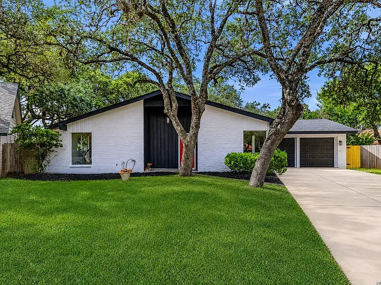 5902 Forest Cv investment property