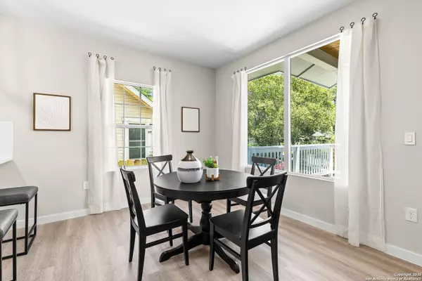 1122 gramercy, San Antonio, TX 78201