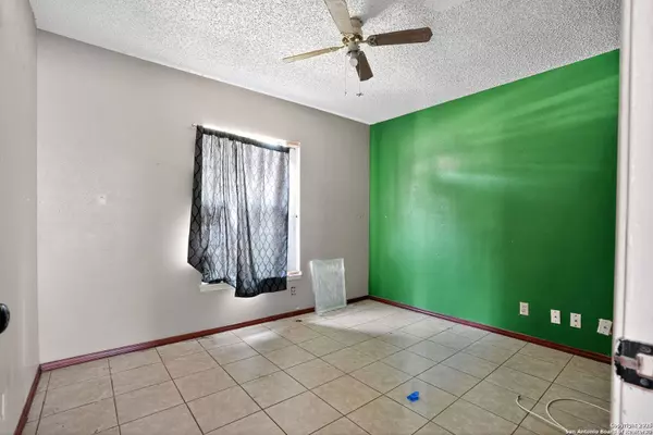 5306 Green Grove, San Antonio, TX 78223