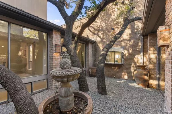 13114 Hunters Circle, San Antonio, TX 78230