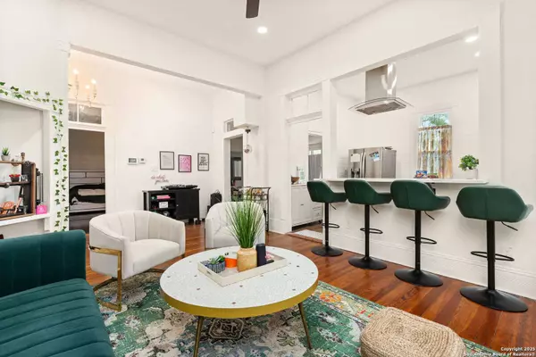 114 Omaha, San Antonio, TX 78203