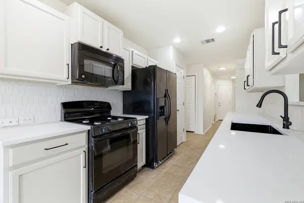 2920 Mineral Springs, Schertz, TX 78108