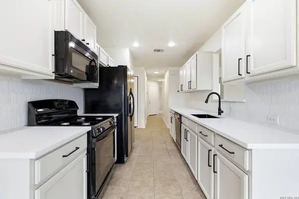 2920 Mineral Springs, Schertz, TX 78108