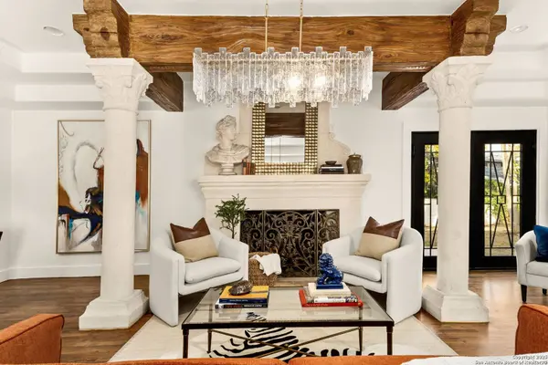 417 E Hildebrand, San Antonio, TX 78212