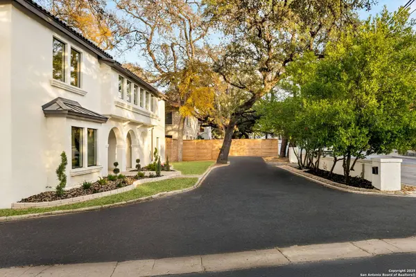 417 E Hildebrand, San Antonio, TX 78212