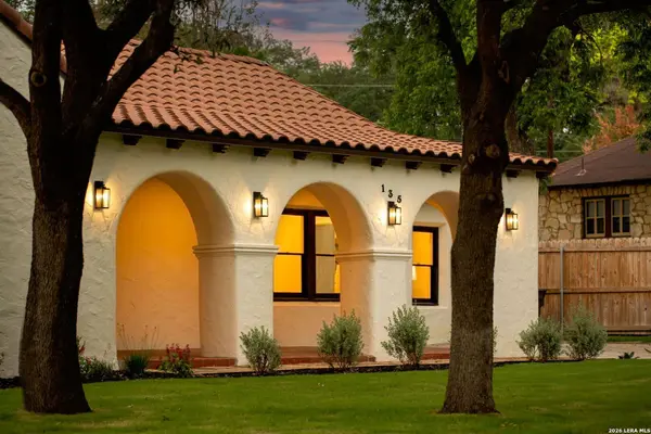 135 W Lullwood, San Antonio, TX 78212