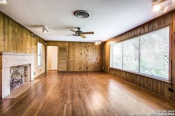 345 BURR RD, Terrell Hills, TX 78209