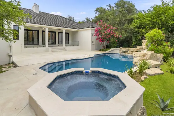 6 Turin Ct, San Antonio, TX 78257-1644