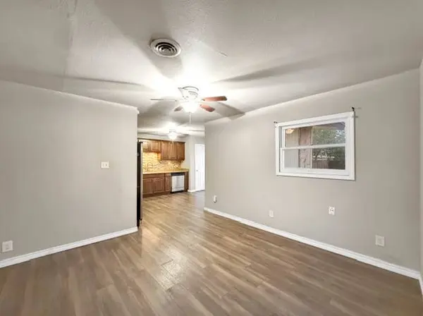 1130 Belmeade DR, Corpus Christi, TX 78412