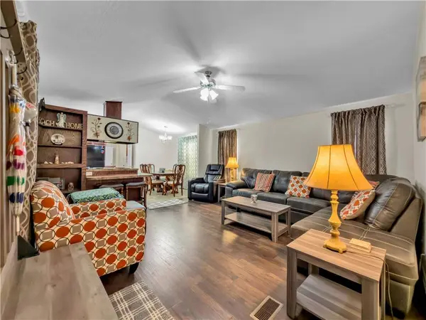 510 Rowe ST, Rockport, TX 78382