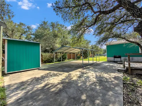 510 Rowe ST, Rockport, TX 78382