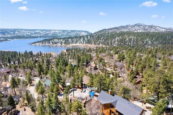 1137 Ridge Rd, Fawnskin, CA 92333