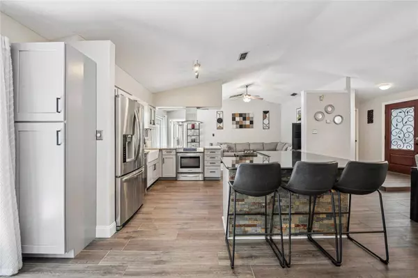 227 HOLIDAY LN, Winter Springs, FL 32708