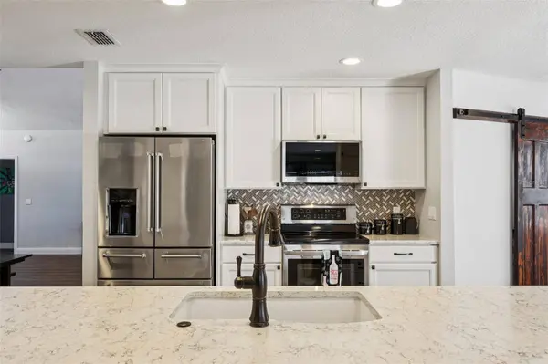 2205 BLOSSOMWOOD DR, Oviedo, FL 32765