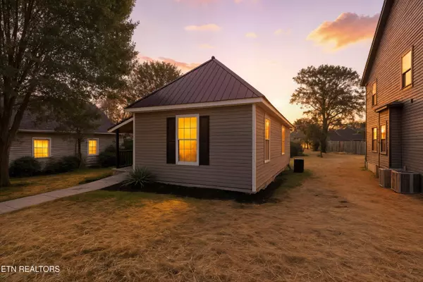 218 Morelia Ave, Knoxville, TN 37917