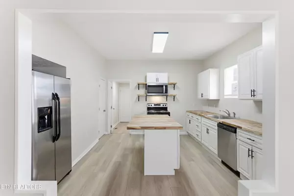 218 Morelia Ave, Knoxville, TN 37917