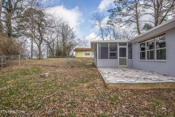 110 Paine LN, Oak Ridge, TN 37830